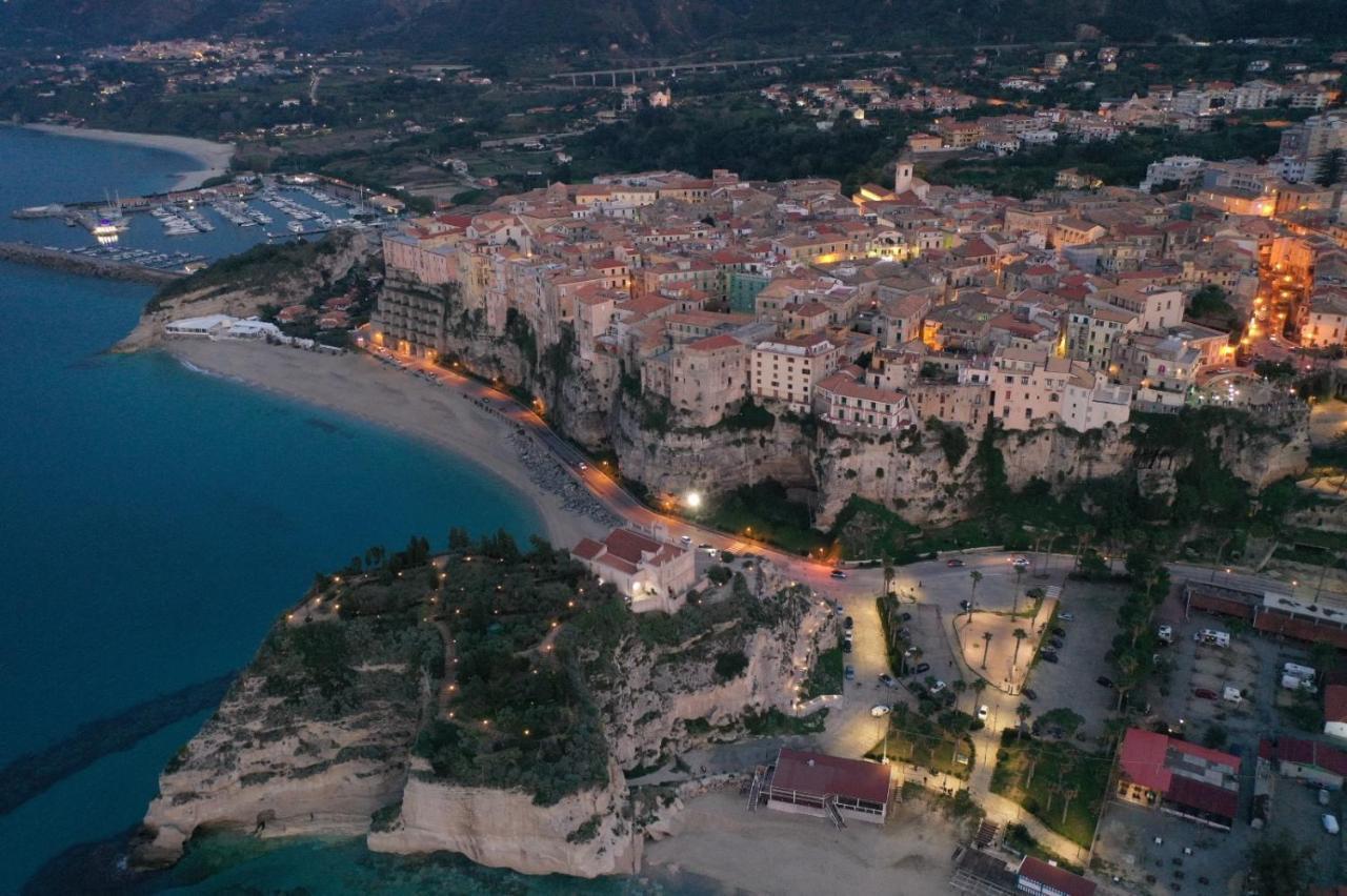 J Luxury Home Tropea Exterior foto